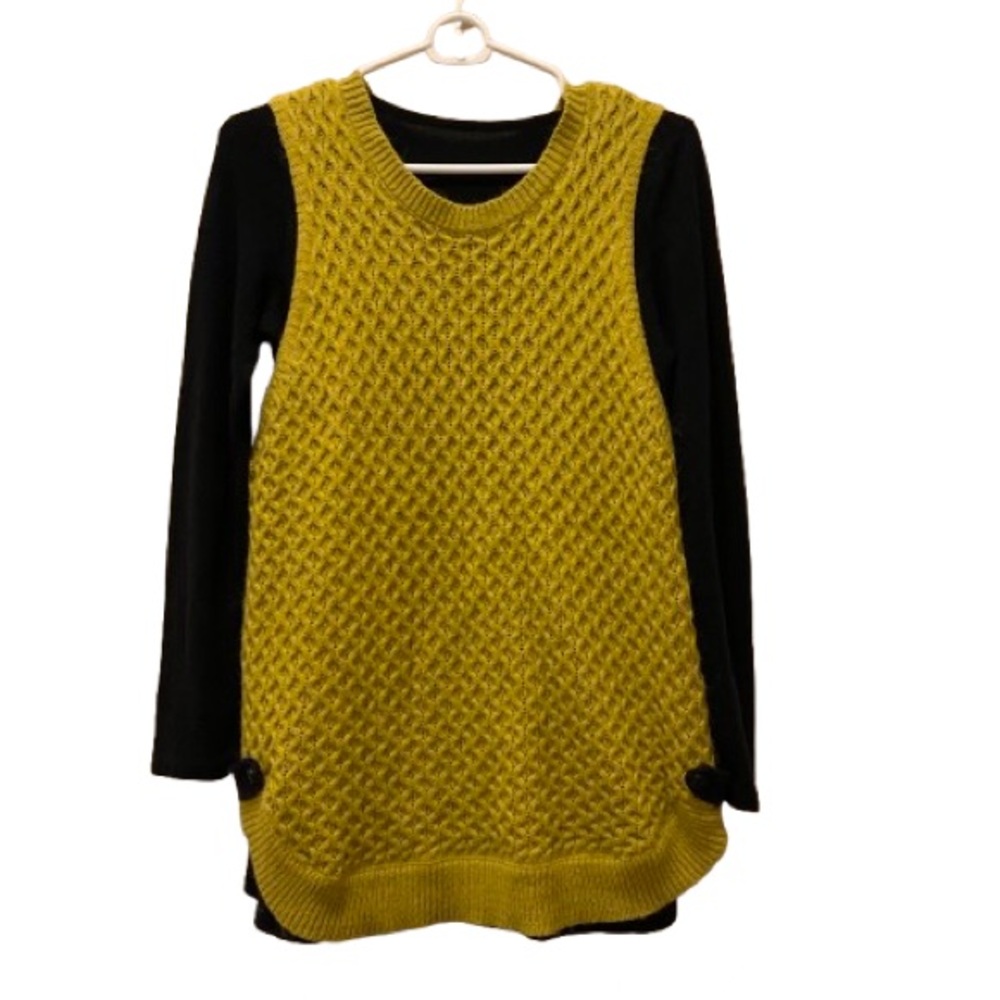 Asian Fashion Women 2-piece Mustard Knit Vest & Black Sweater M/L Collegiate